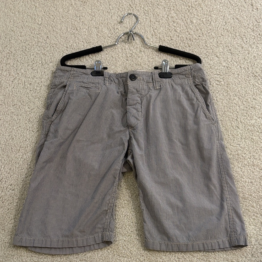 H&M Men's Blue Seersucker Shorts (US32)